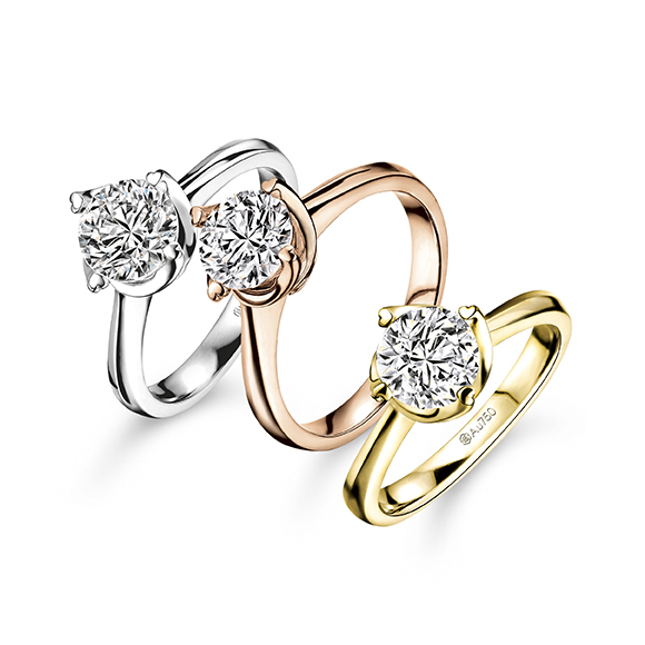 Love is Beauty Collection 18K Gold Diamond Ring