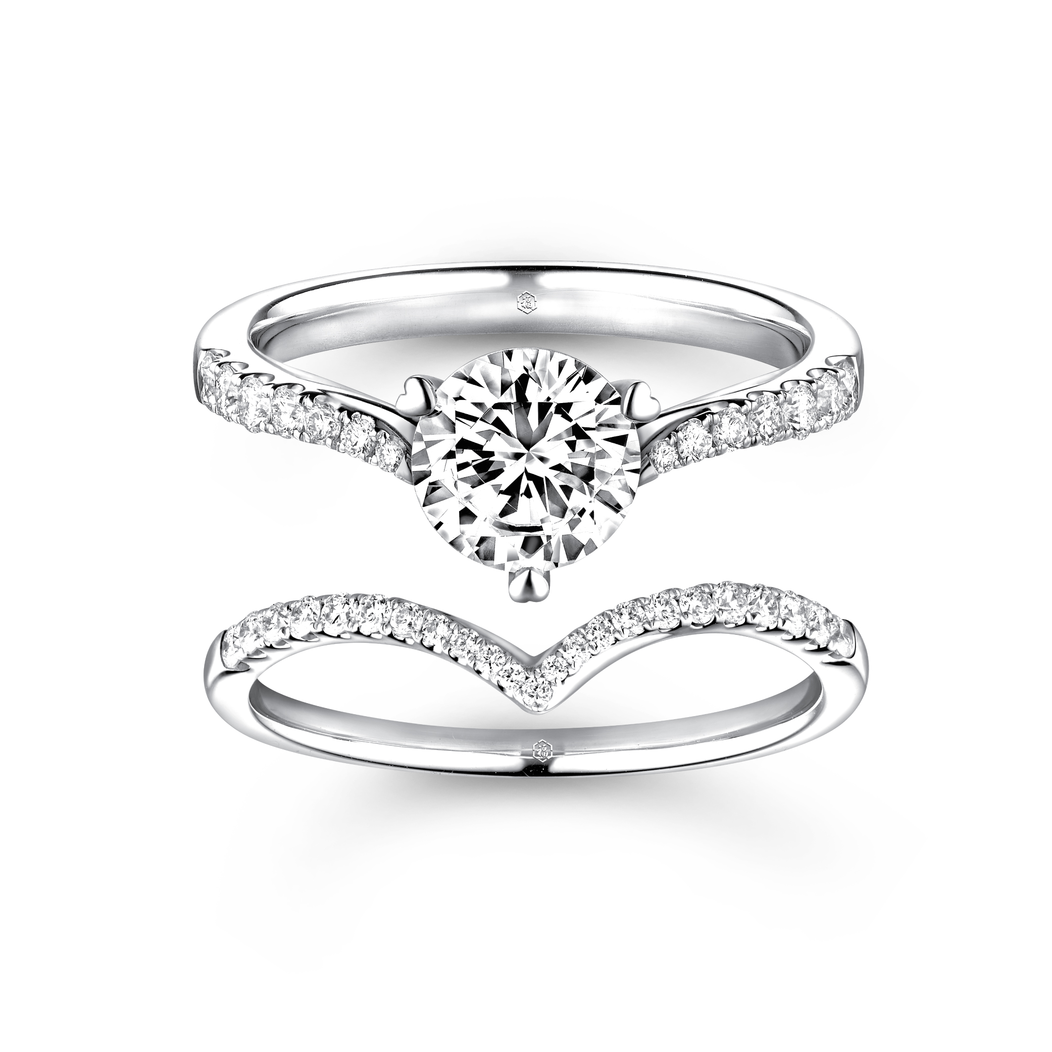 Love is Beauty Collection 18K White Gold Diamond Ring